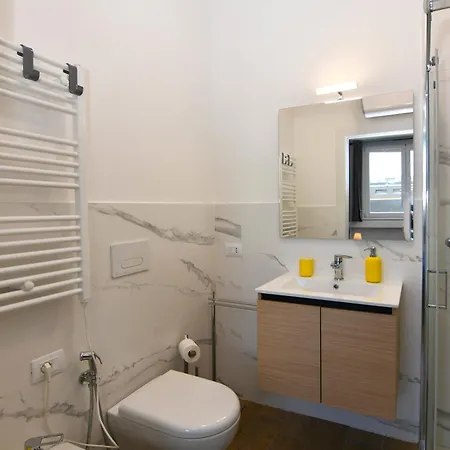 Fond. Prada-ieo Elegante Con Apartamento