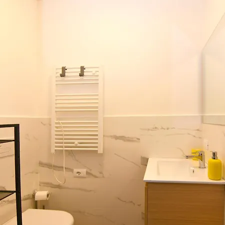 Apartamento Fond. Prada-ieo Elegante Con Milão